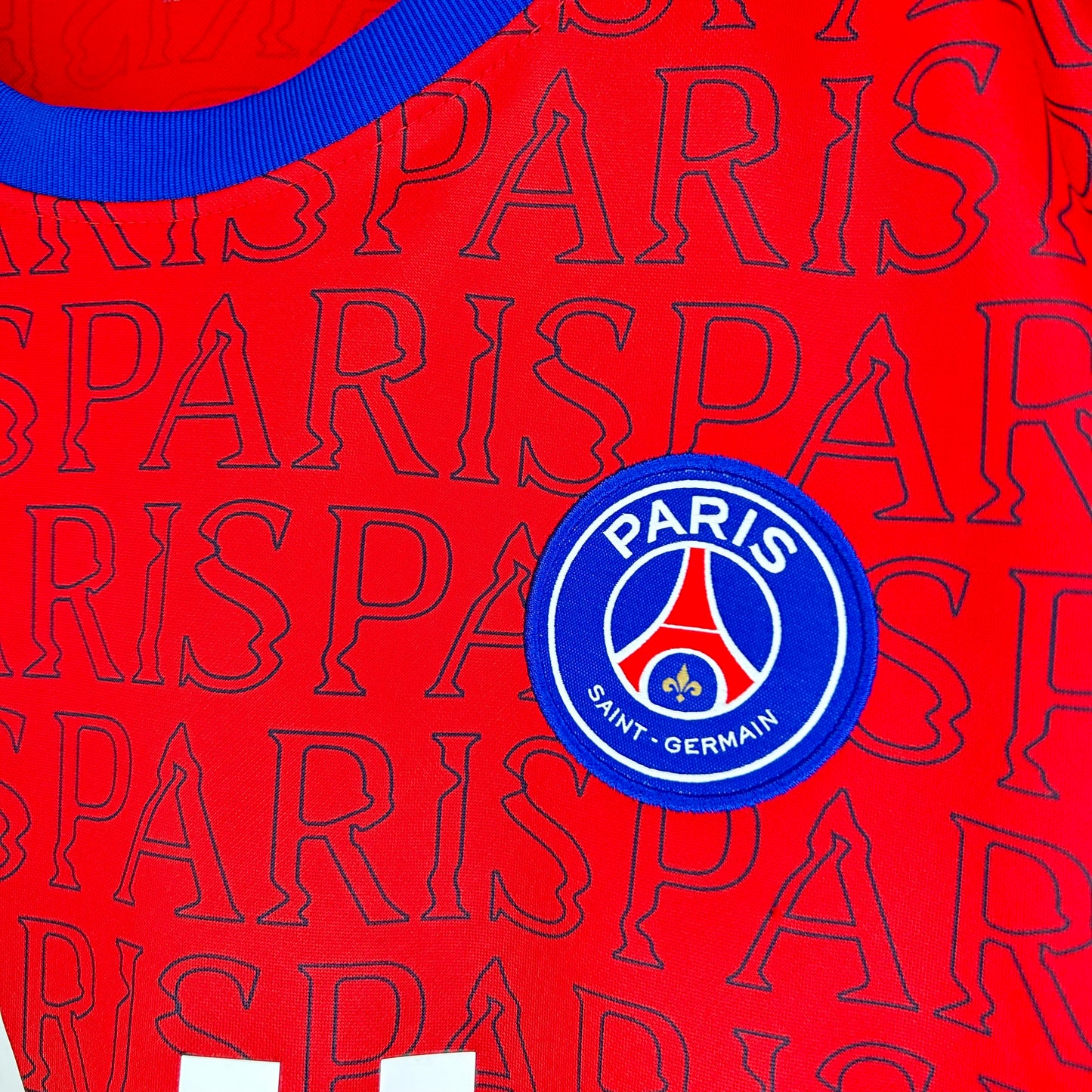 2020-21 PSG Training Shirt - XL