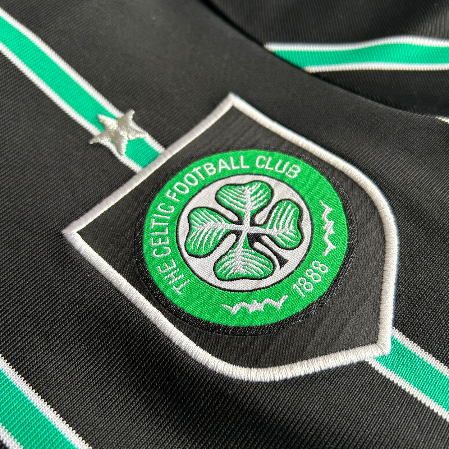2022-23 Celtic Away Shirt - S